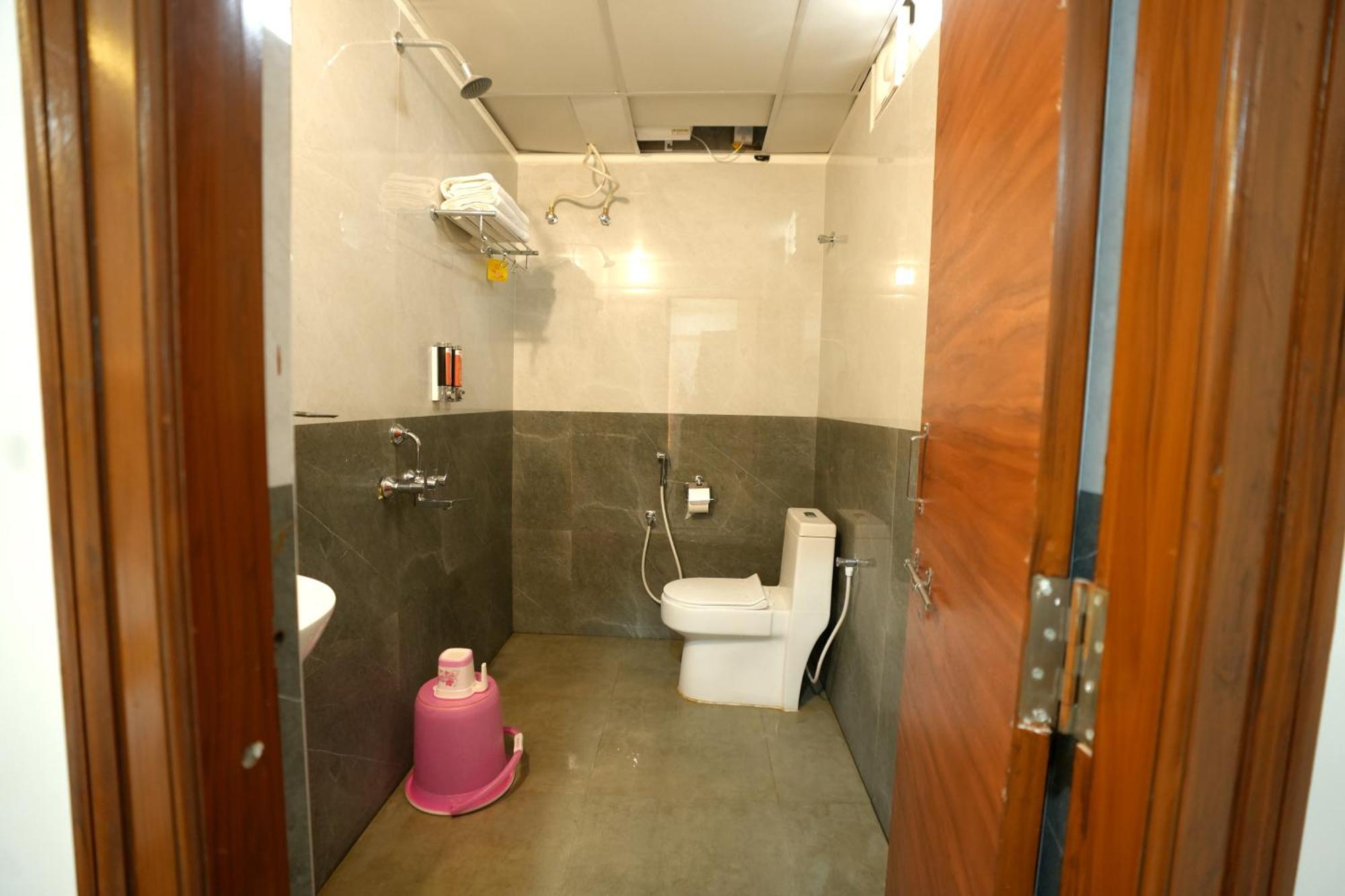 Viola Suites ไฮเดอราบัด ภายนอก รูปภาพ