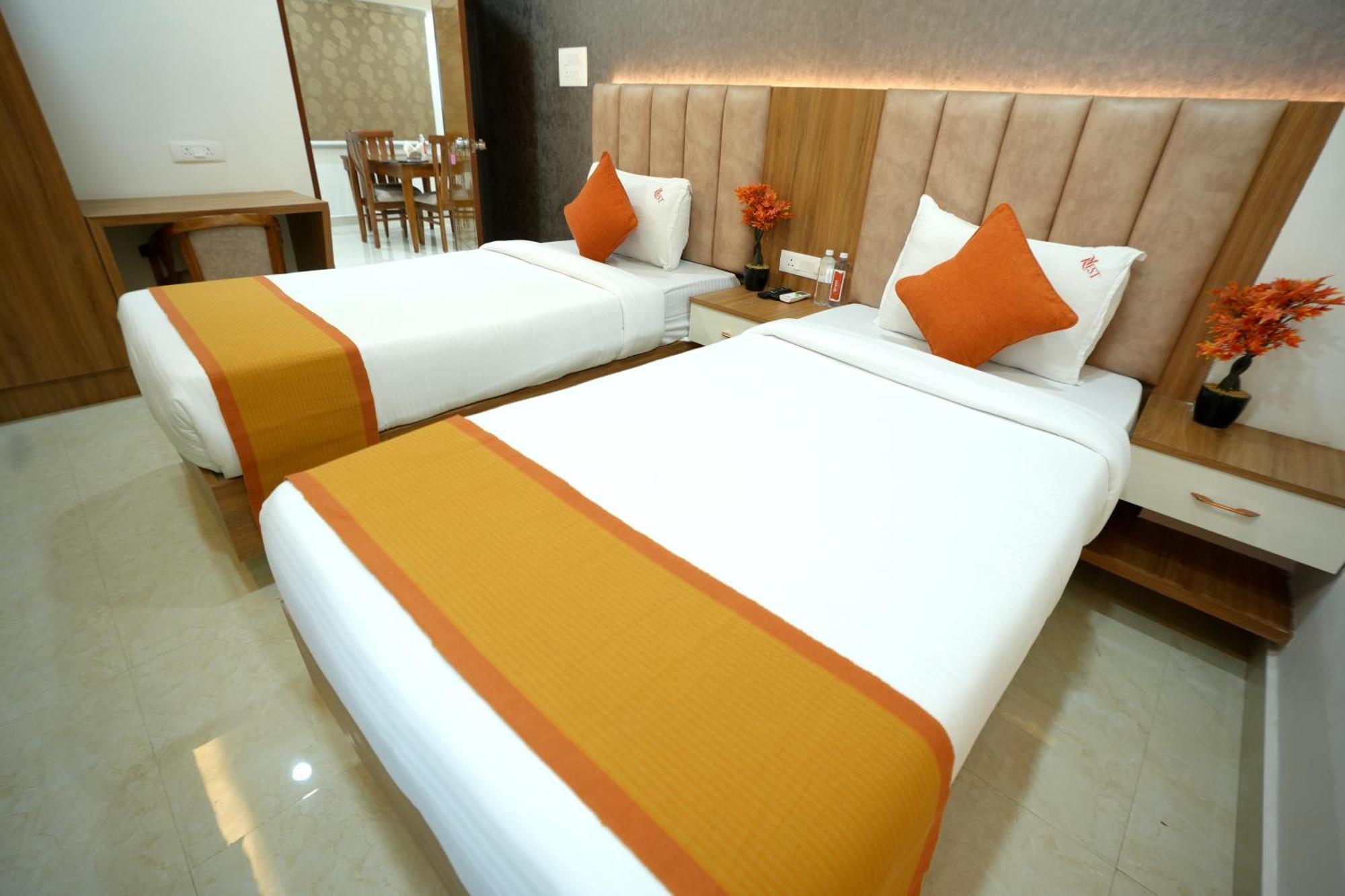 Viola Suites ไฮเดอราบัด ภายนอก รูปภาพ