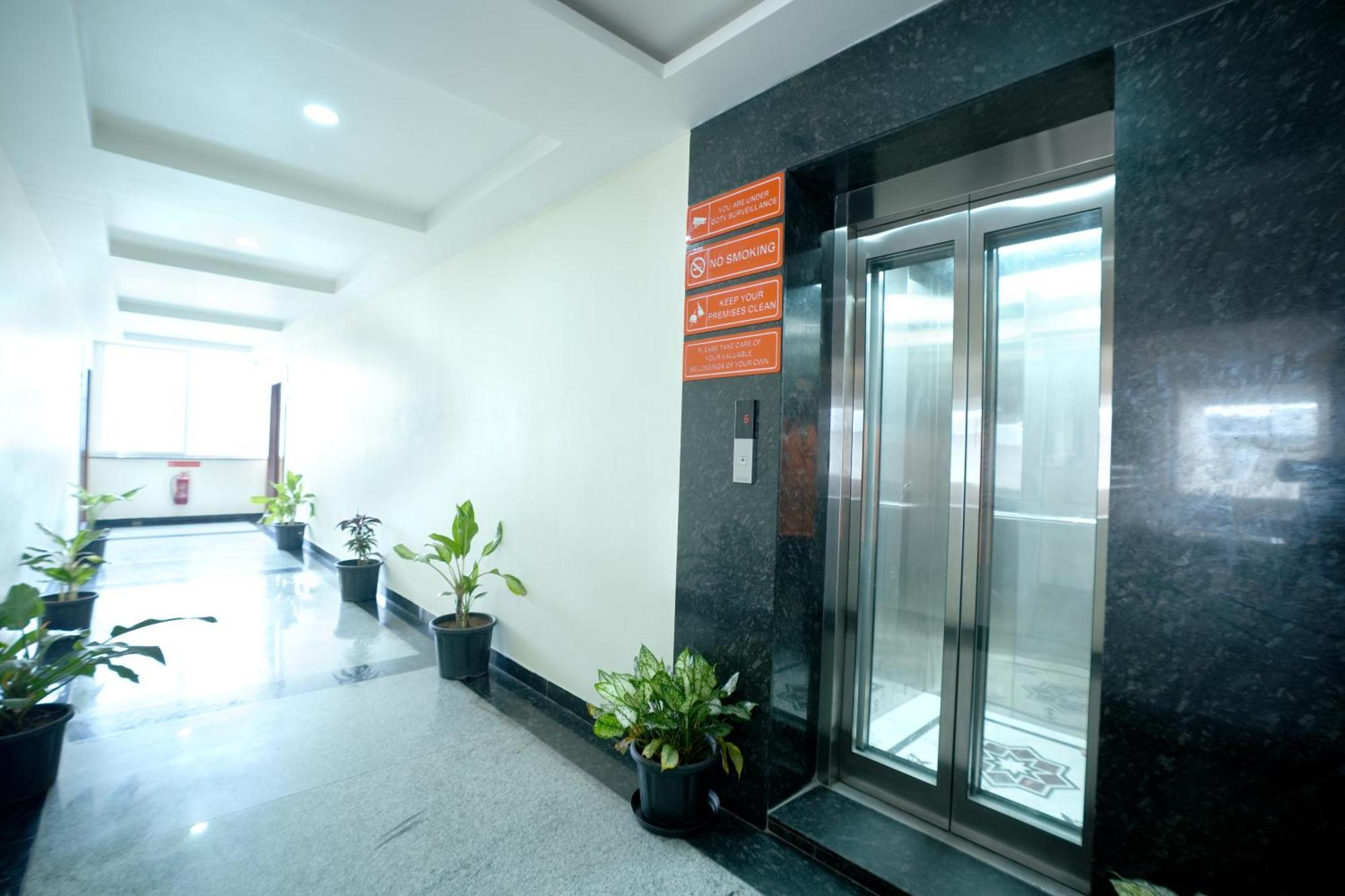 Viola Suites ไฮเดอราบัด ภายนอก รูปภาพ