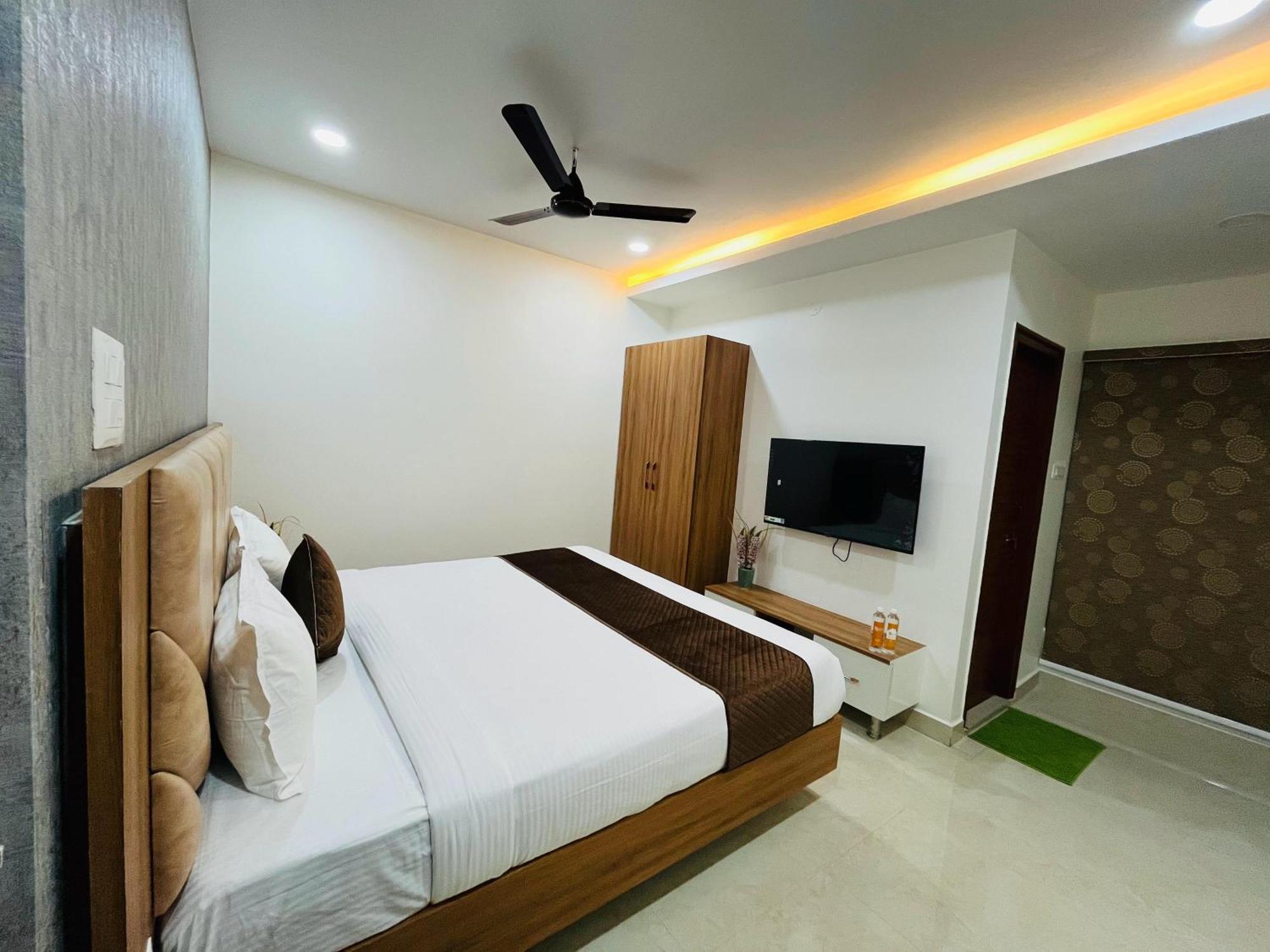 Viola Suites ไฮเดอราบัด ภายนอก รูปภาพ